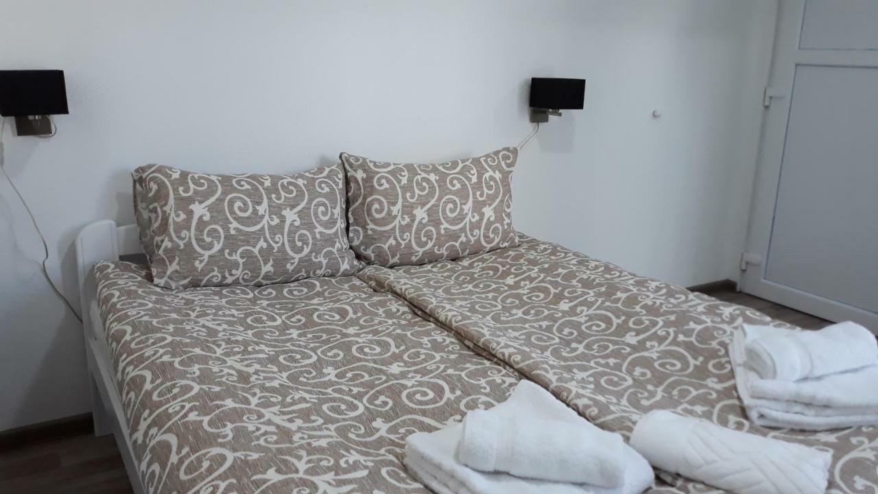 Apartments&Rooms Mido Високо Екстериор снимка