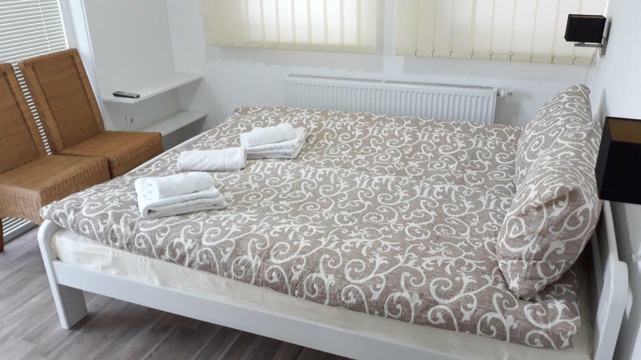 Apartments&Rooms Mido Високо Екстериор снимка
