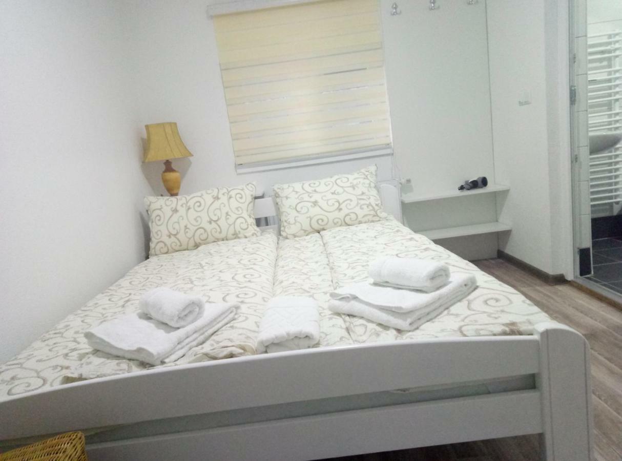 Apartments&Rooms Mido Високо Екстериор снимка