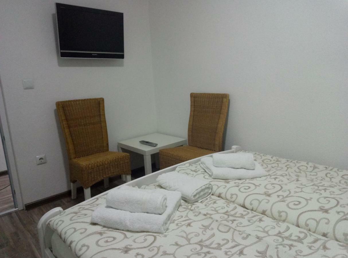 Apartments&Rooms Mido Високо Екстериор снимка